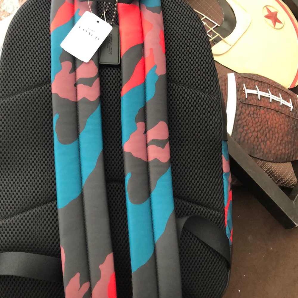 🎒👅 🎒 • ⚫️ COACH x Camo Vibes 🔴 • 👅🎒👅 - Picture 4 of 8